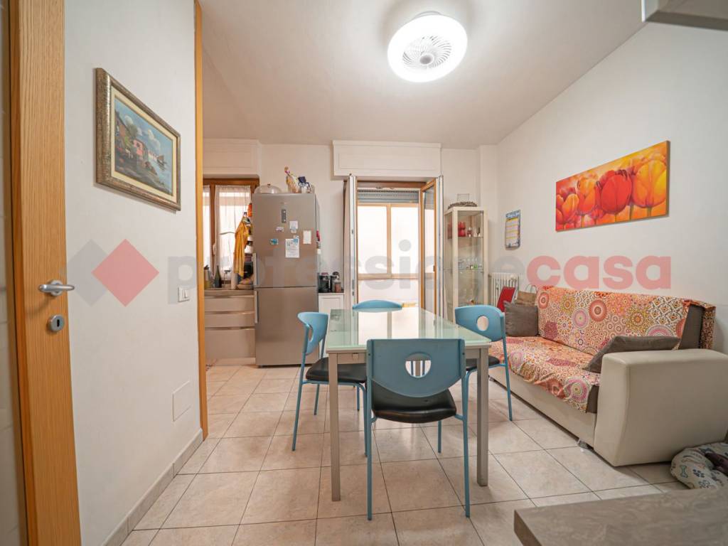 Appartamento a Cecina in Via Secondo Risorgimento, 2 - Foto 5
