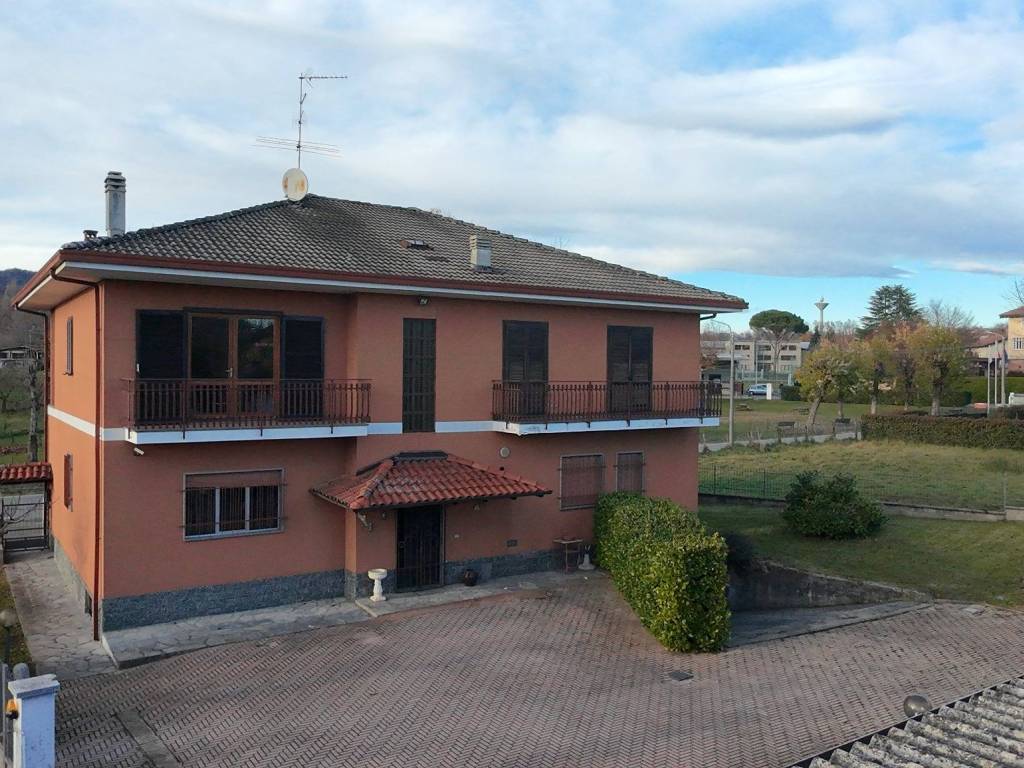Villa a Maggiora in Via Dante Alighieri, 17 - Foto 2