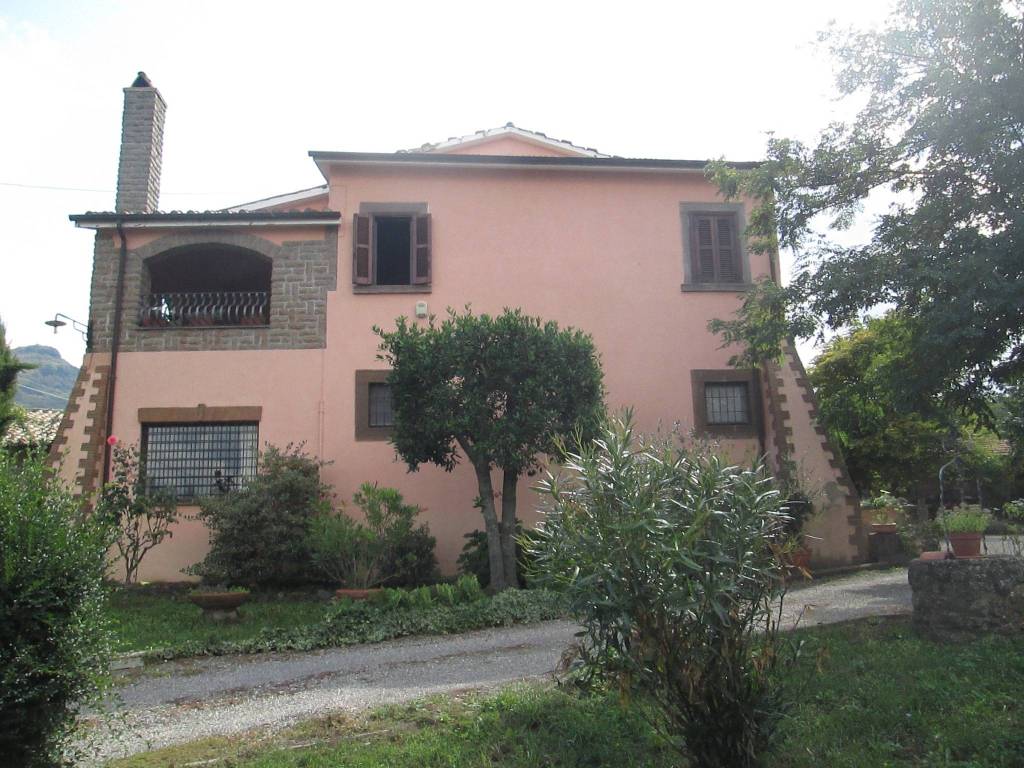 Villa a Viterbo in Strada Monte Pizzo - Foto 2