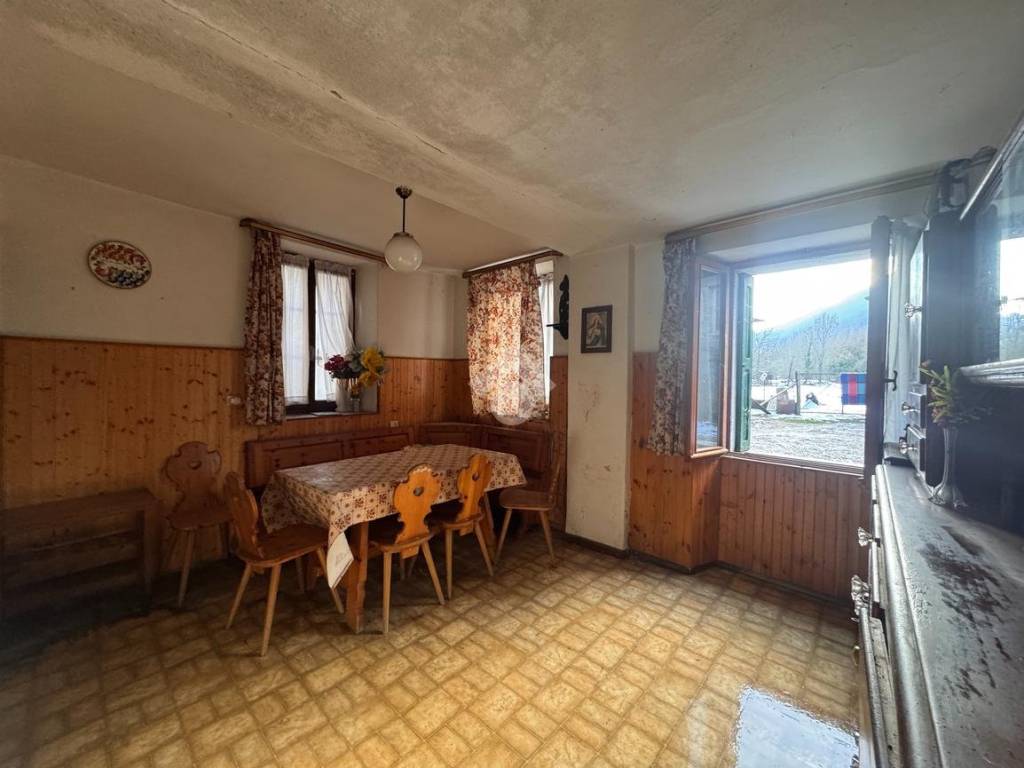 Casa indipendente a Seren del grappa in Via Roma, 12 - Foto 4
