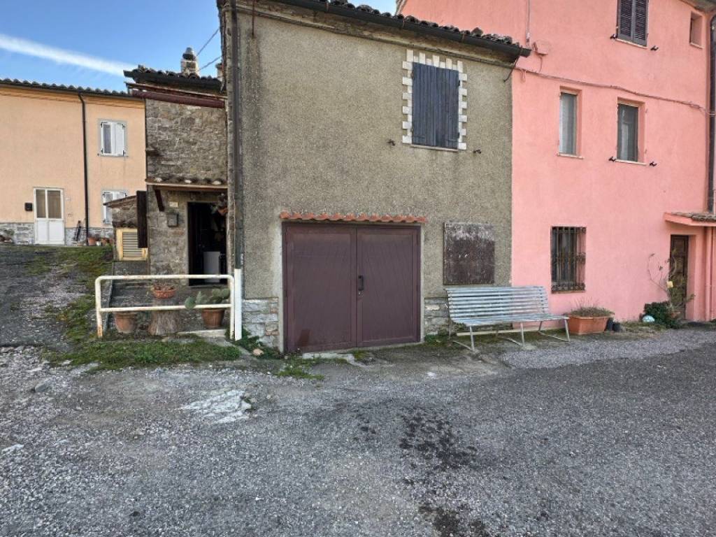 Appartamento a Sorano in Strada Provinciale Montevitozzo - Foto 2