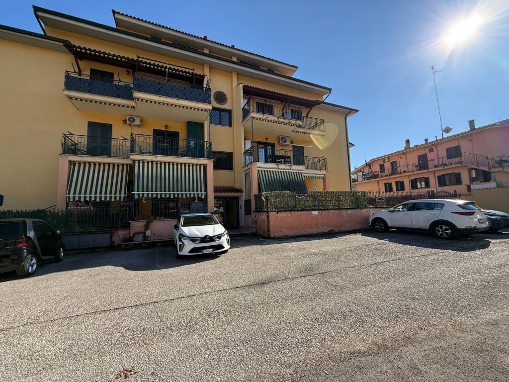 Appartamento a Mentana in Via Ruggero Leoncavallo - Foto 2