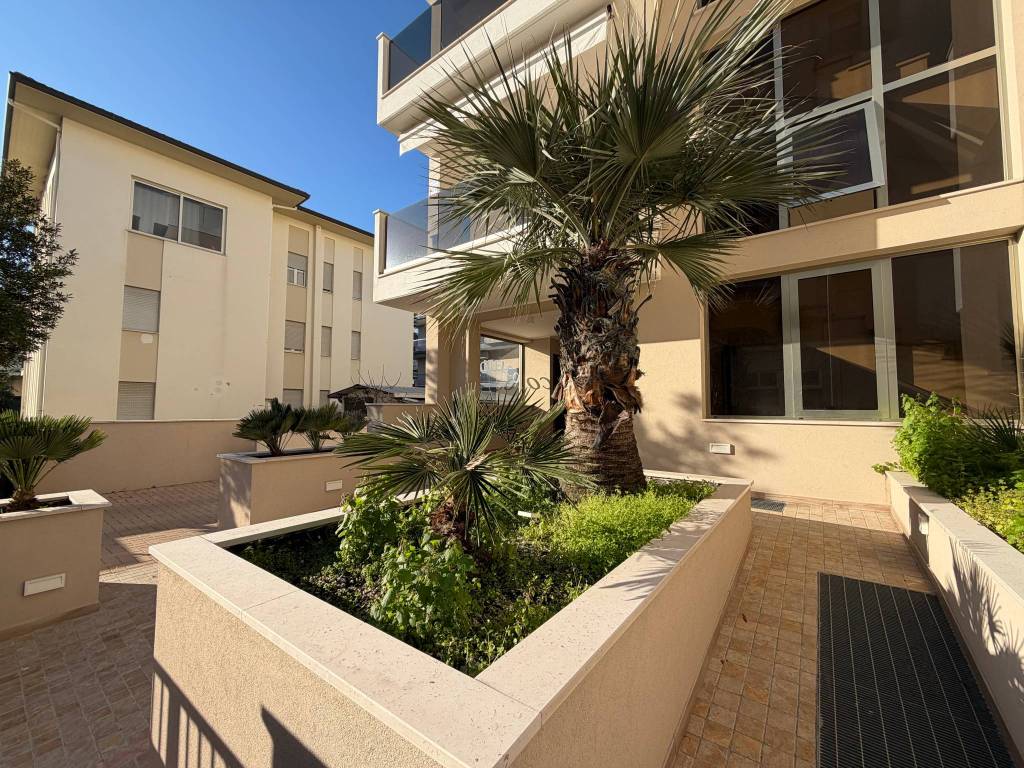 Appartamento a Alba adriatica in Viale Guglielmo Marconi - Foto 5