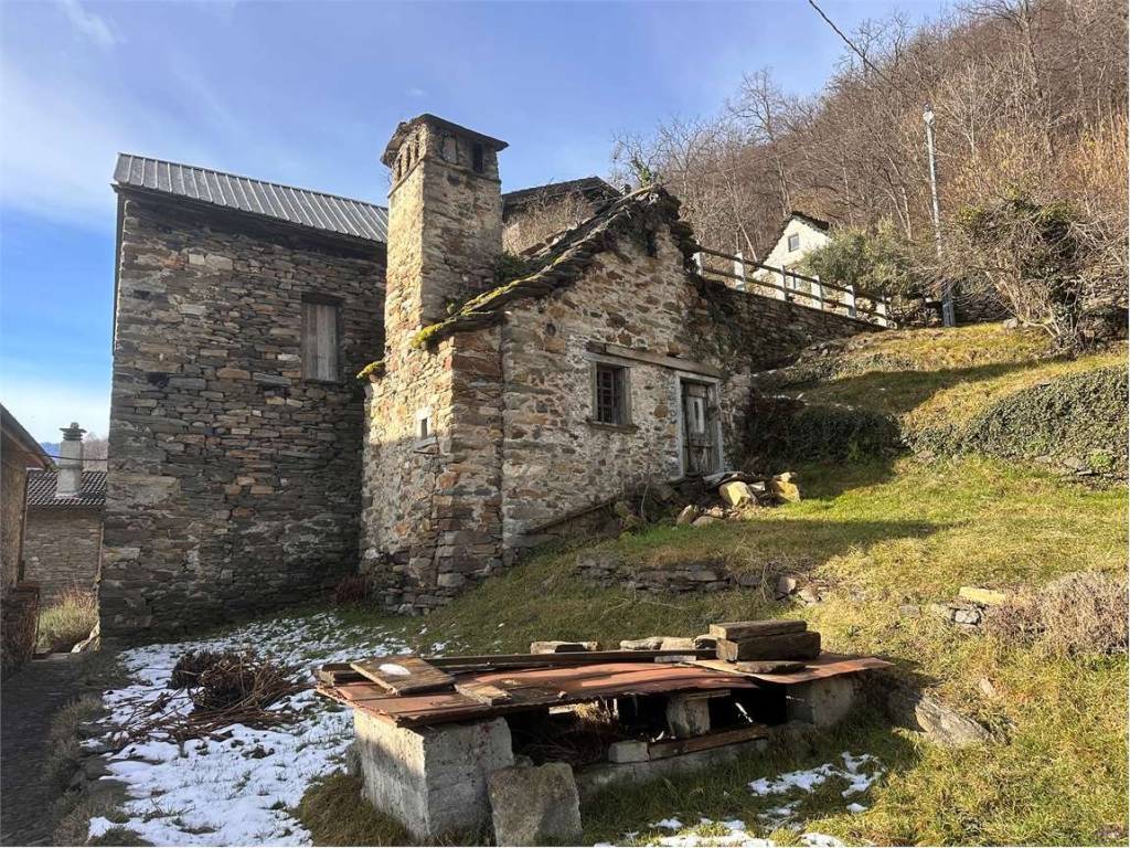 Rustico / casale a Villadossola in Frazione Tappia, SNC - Foto 3