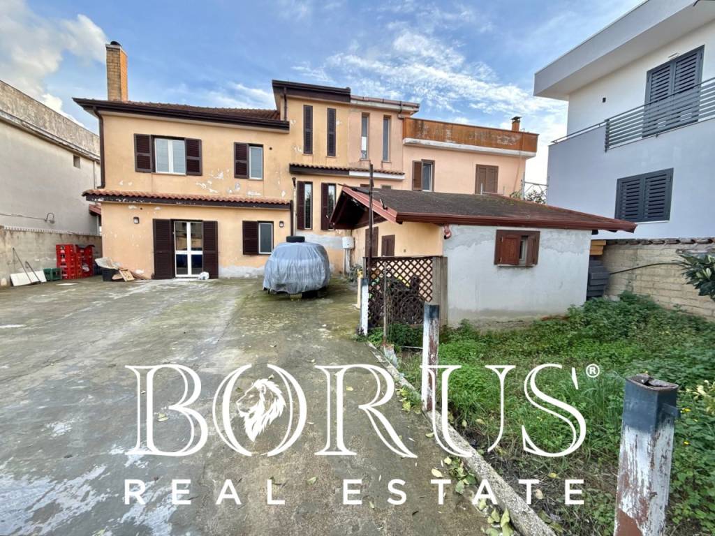 Villa a Castel volturno in Via Modena - Foto 3