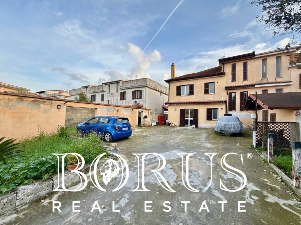 Villa a Castel volturno in Via Modena - Foto 4