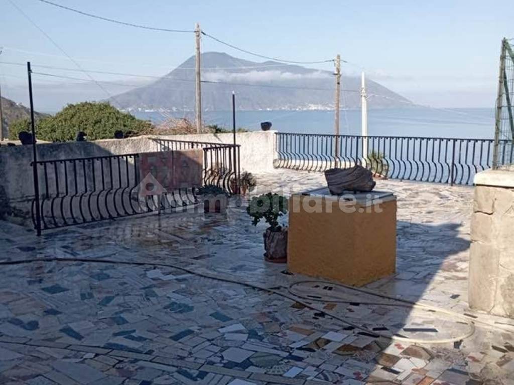 Villa a Lipari in Via Rocche - Foto 2