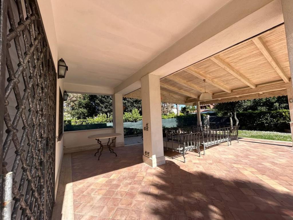Villa a Fiumicino in Via Ceriale - Foto 2