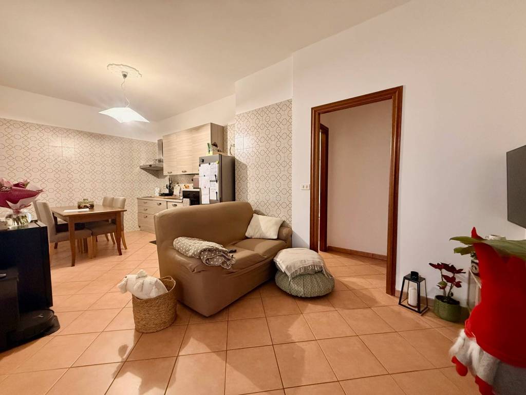Appartamento a Carmagnola in Via Lovera, 7 - Foto 2