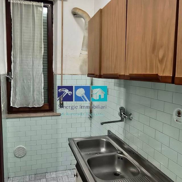 Appartamento a Ancona in Via Pesaro - Foto 4