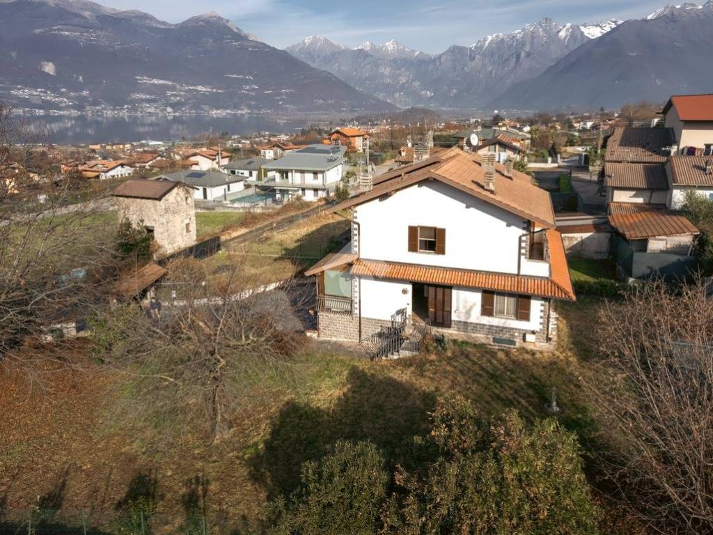 Villa a Colico in Via Partigiani d'Italia, 4 - Foto 3