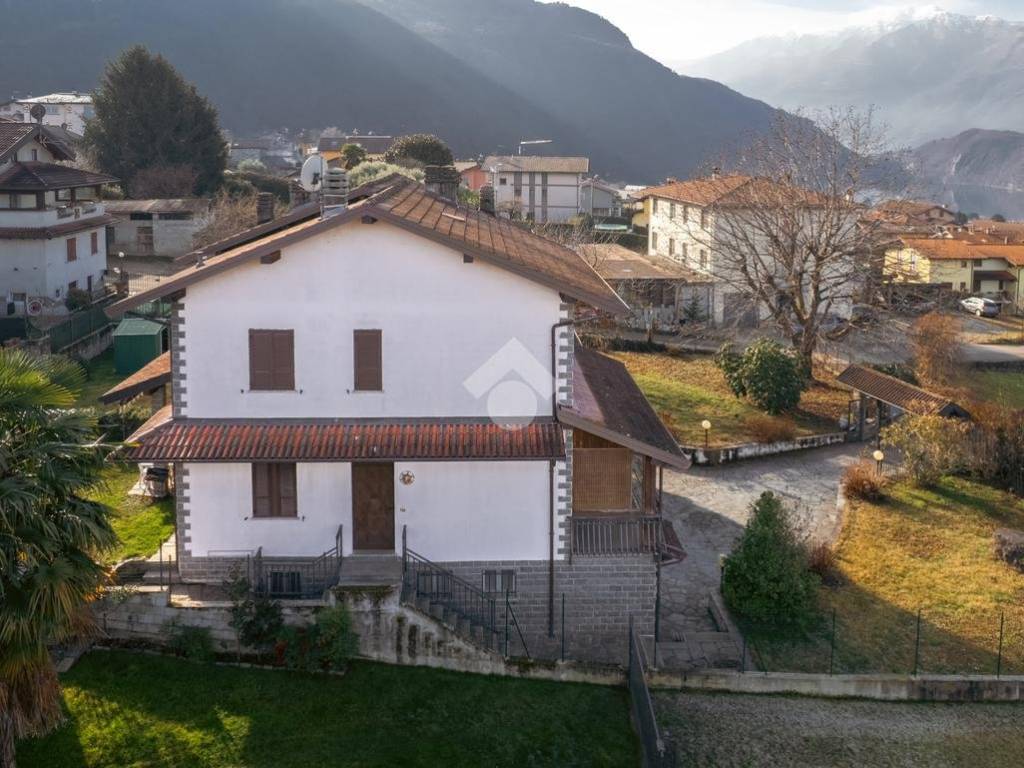 Villa a Colico in Via Partigiani d'Italia, 4 - Foto 4