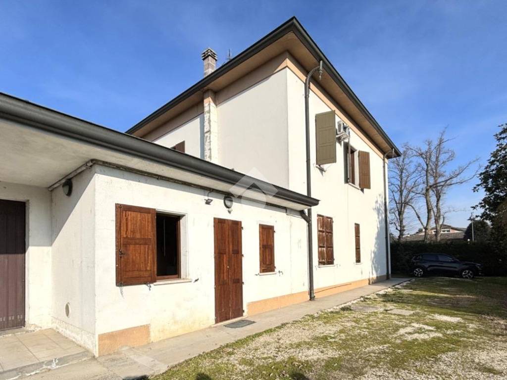 Villa a Pegognaga in Viale S. Lorenzo, 100 - Foto 3