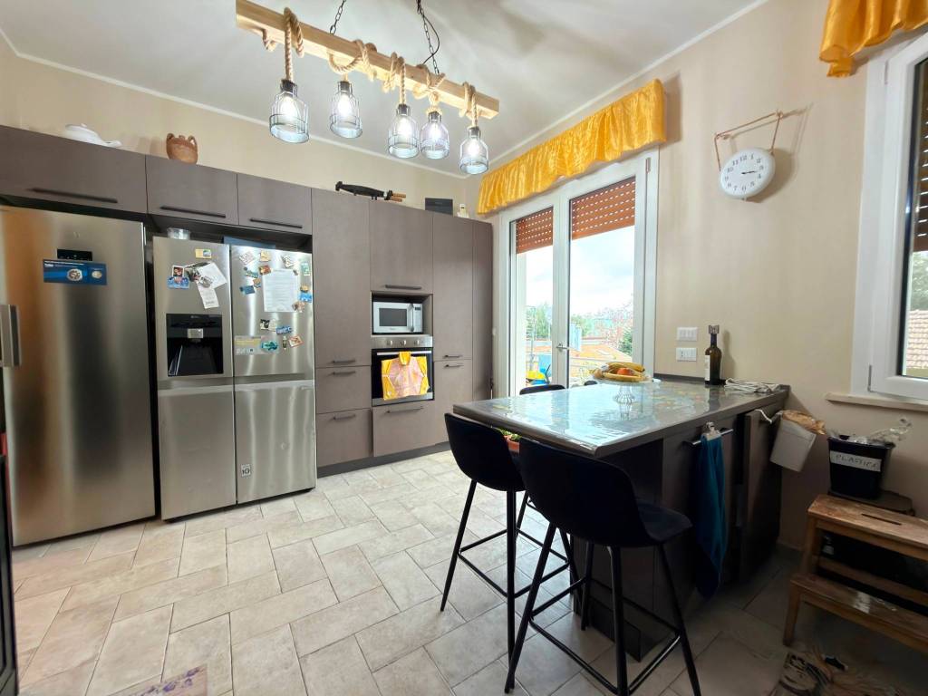 Appartamento a Loreto in Via Cavalieri di Vittorio Veneto, 12 - Foto 2