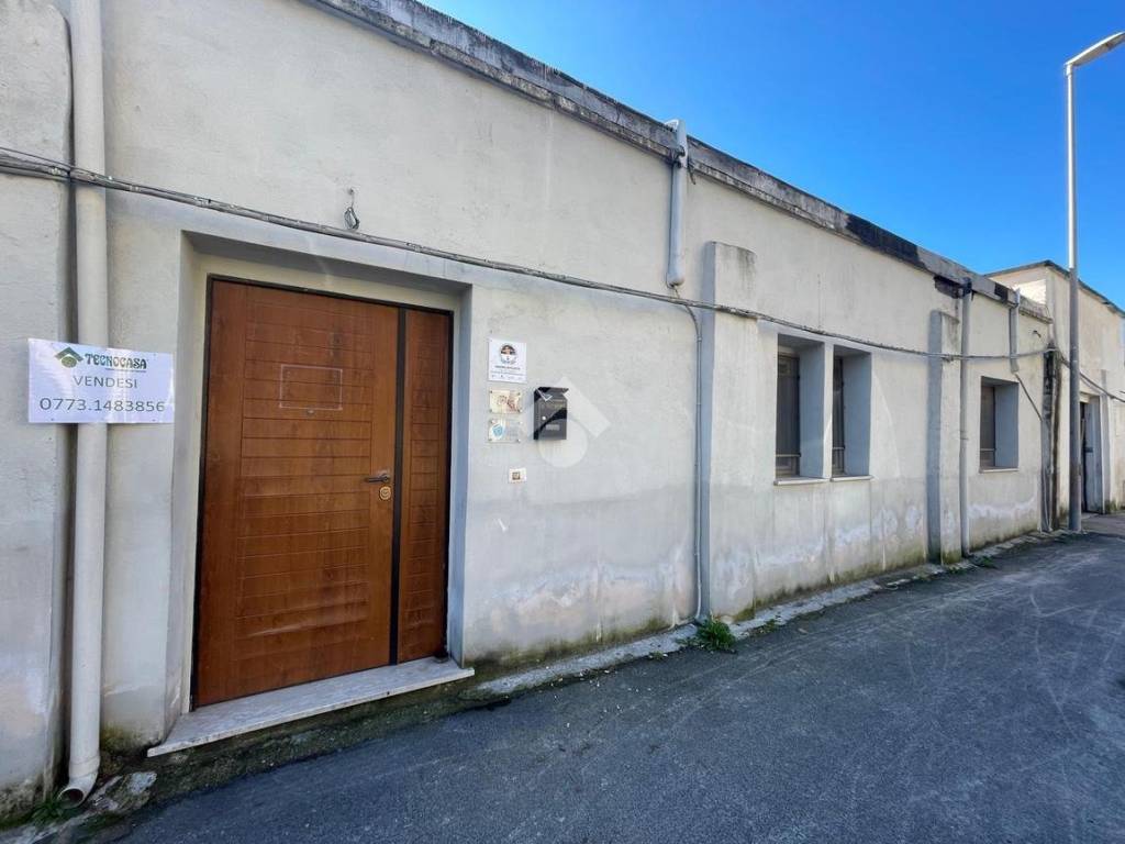 Box / garage a Terracina in Via Prebende - Foto 2