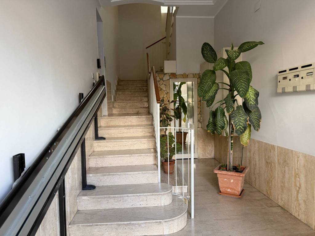 Appartamento a Caltanissetta in Via Napoleone Colajanni, 216 - Foto 2