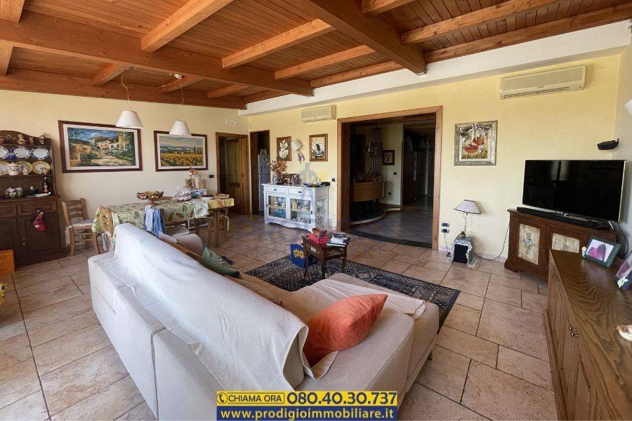 Appartamento a Bisceglie in Via Parigi - Foto 2