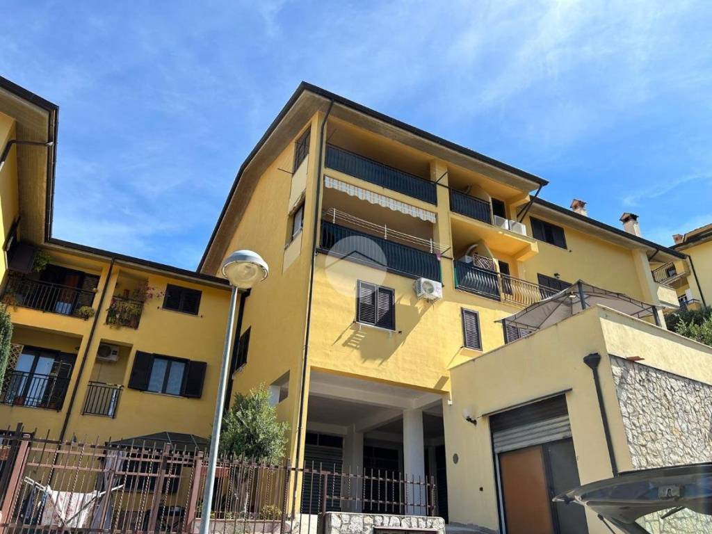 Appartamento a Zumpano in VIA ENRICO BERLINGUER, 3 - Foto 4