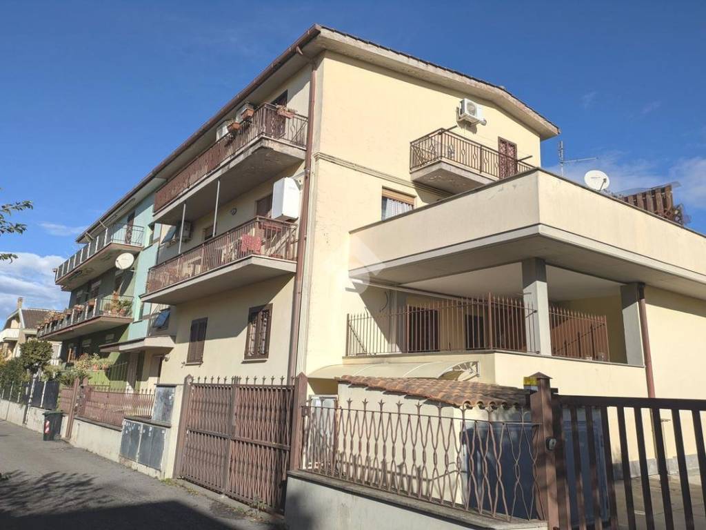 Appartamento a Ciampino in via antonio olearo, 3 - Foto 2