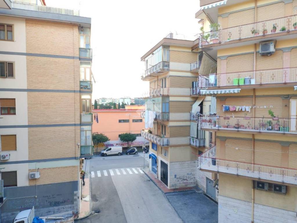 Appartamento a Salerno in Via Belisario Corenzio, 8 - Foto 4