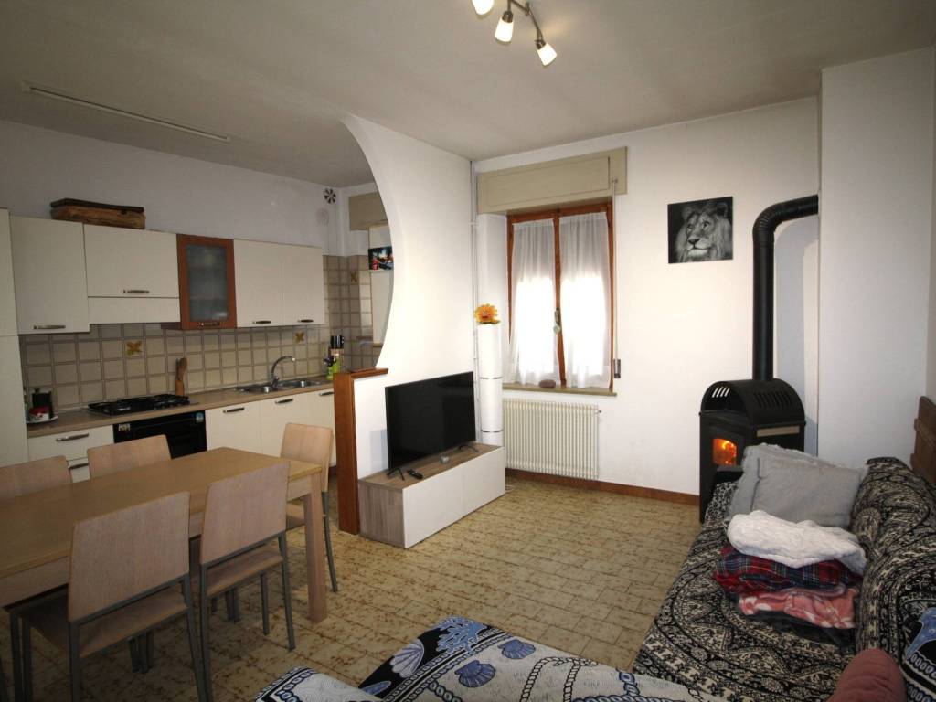 Villa a Buja in Via Madonna, 9 - Foto 2