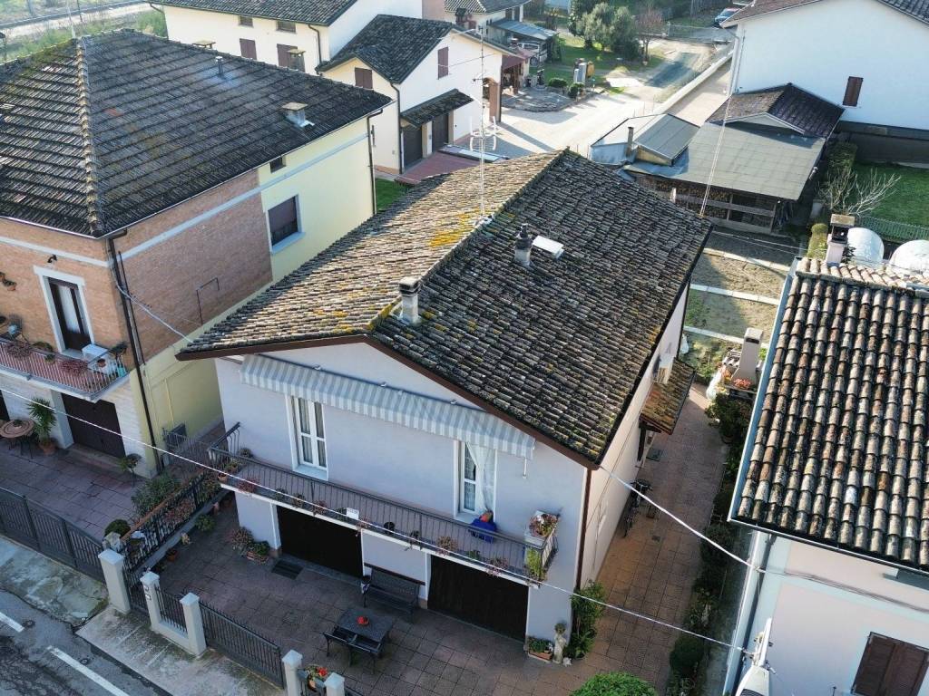 Villa a Novellara in Via Ernesto Pelgreffi, 22 - Foto 3
