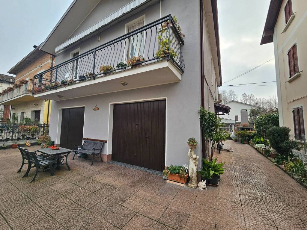 Villa a Novellara in Via Ernesto Pelgreffi, 22 - Foto 4