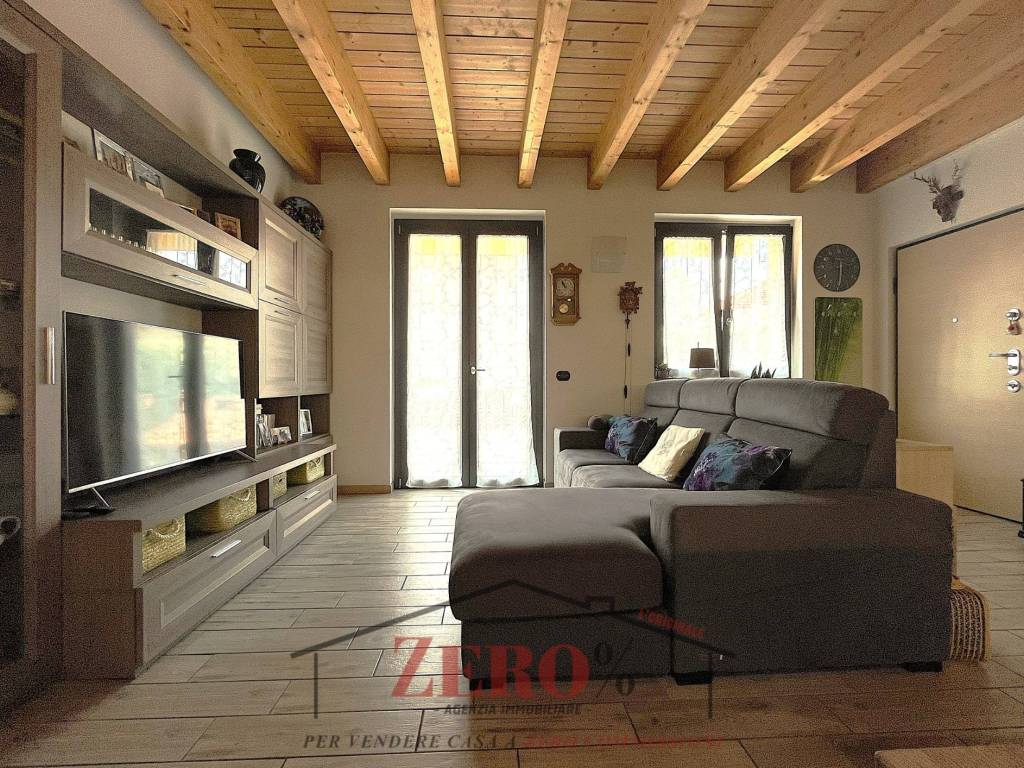 Appartamento a Cantù in Via Giulio Carcano, 28 - Foto 4