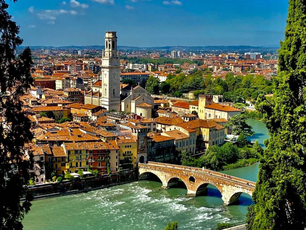 Appartamento a Verona in Via Cesare Betteloni - Foto 3