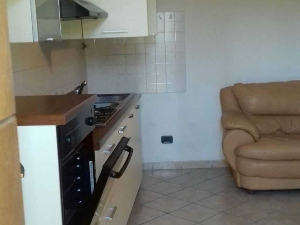 Appartamento a Vergiate in Vicolo Motte - Foto 3