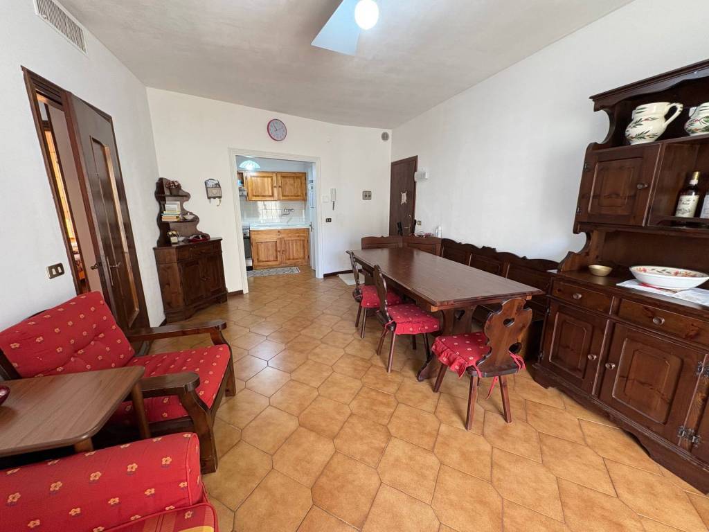 Appartamento a Castione della presolana in Via Locatelli - Foto 2