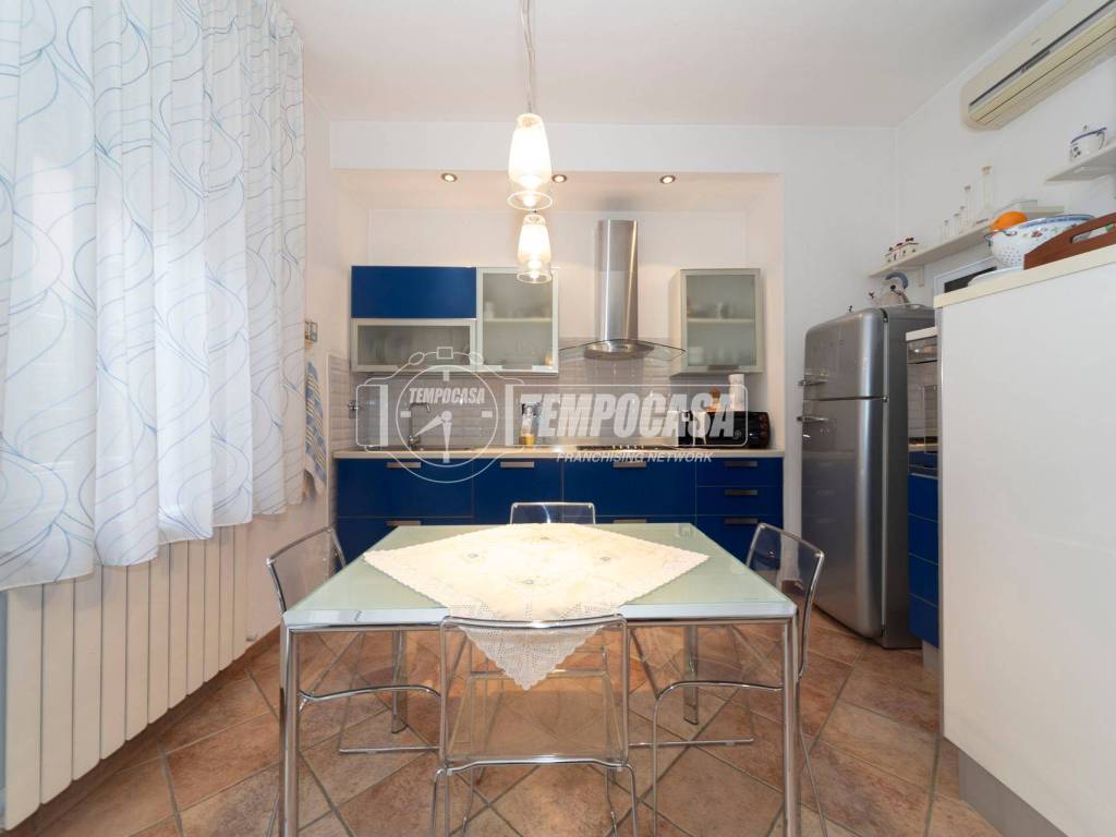 Appartamento a Perugia in Via Giuseppe Giusti - Foto 4