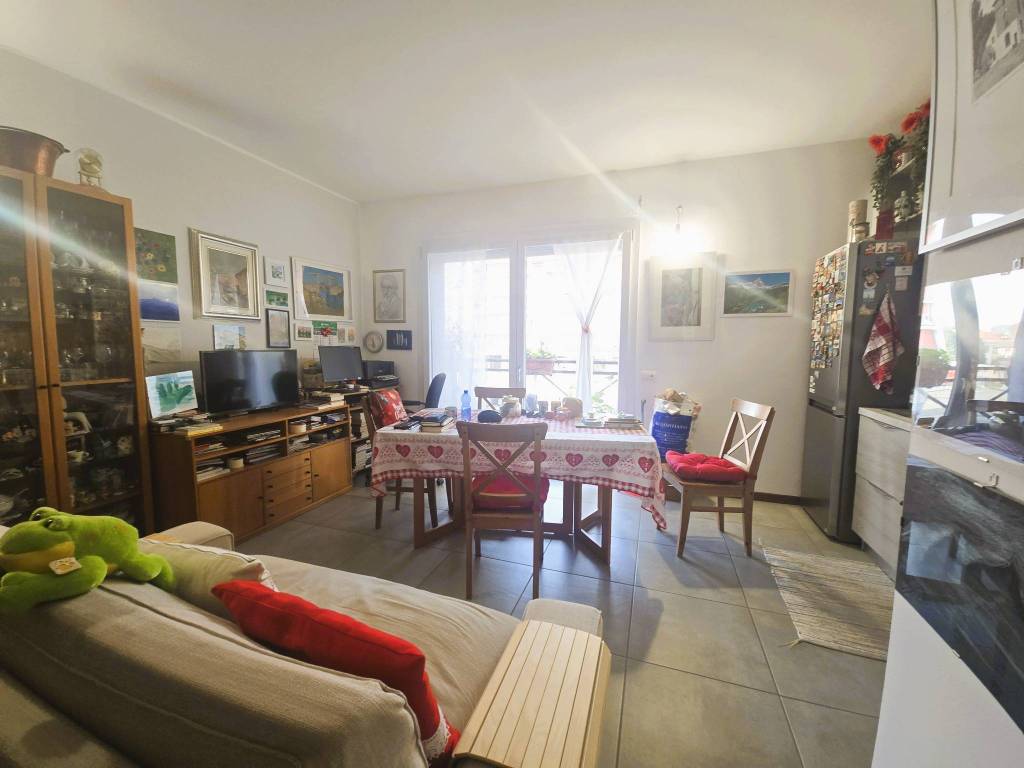 Appartamento a Binasco in Via Guglielmo Marconi - Foto 3