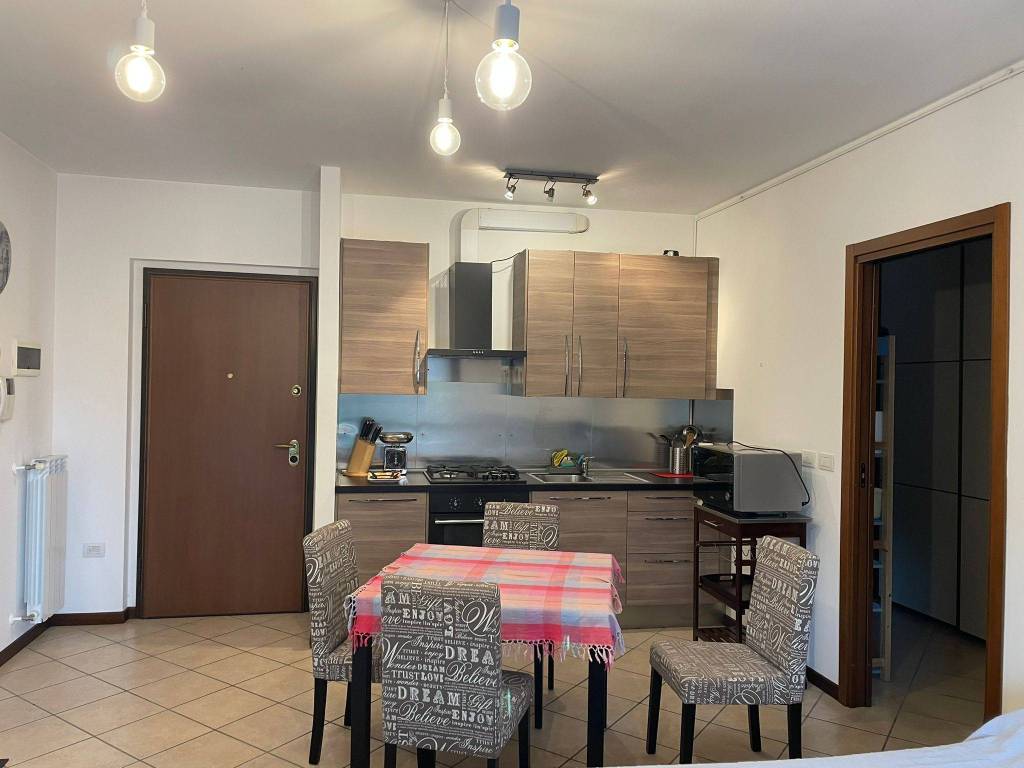 Appartamento a Bareggio in Via Claudio Monteverdi, 10 - Foto 2