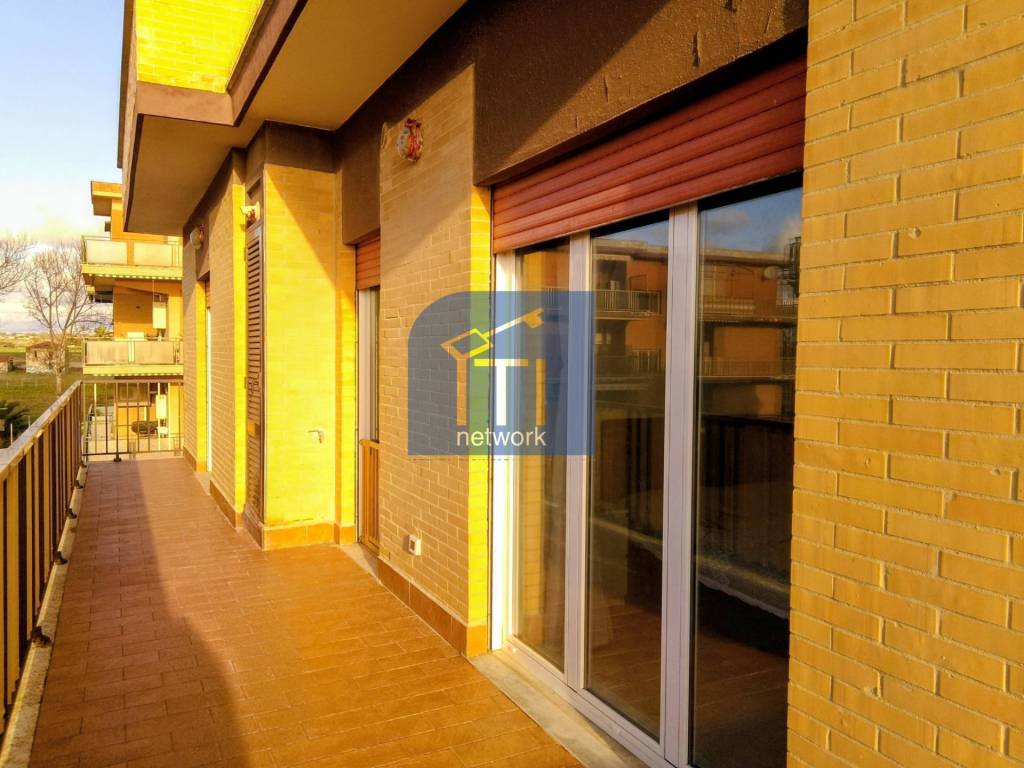 Appartamento a Pomezia in Via Svezia - Foto 5