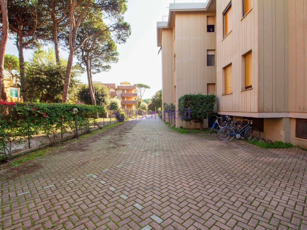 Appartamento a Pisa in Via dei Glicini, 1, 56128 Tirrenia PI, Italia - Foto 2