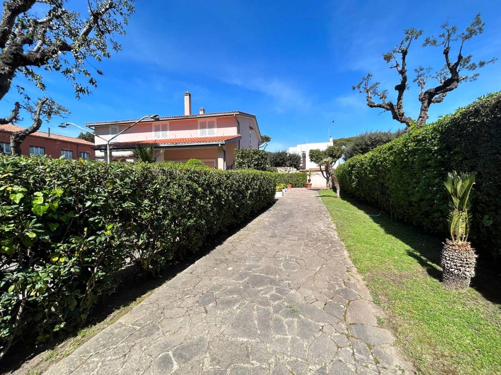 Villa a Fiumicino in Via Portorose - Foto 2