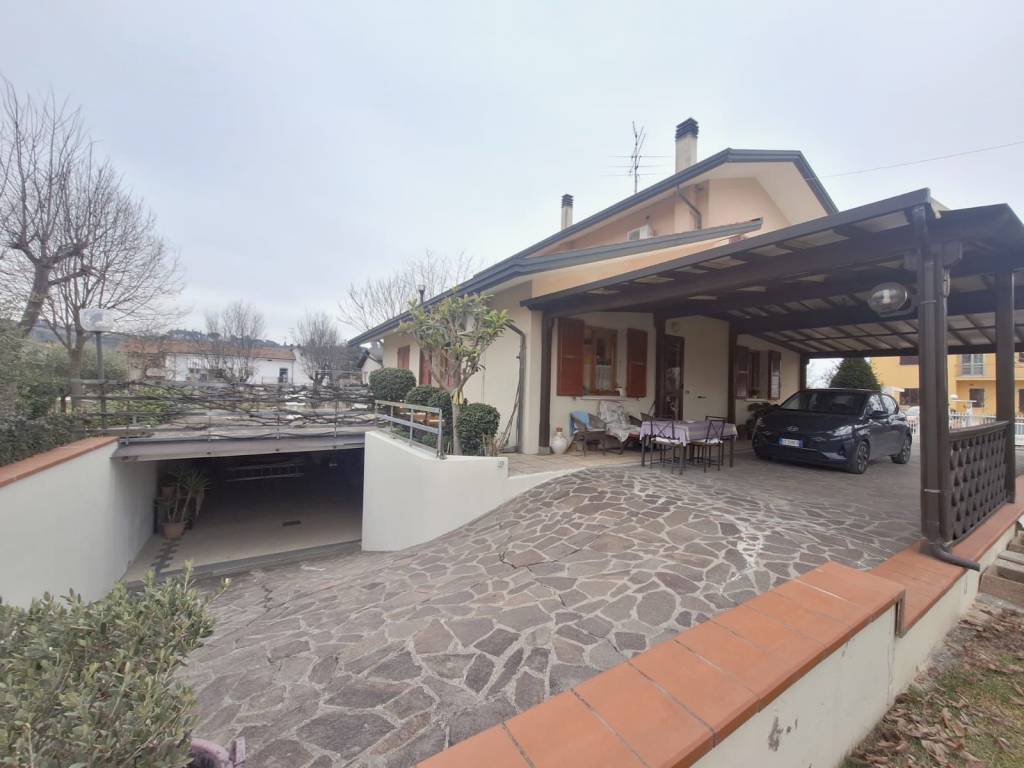 Villa a Rimini in Via Marecchiese - Foto 2