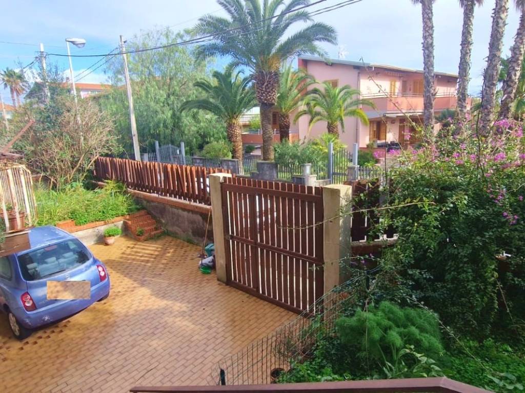 Villa a Gravina di catania in Via Salvo D'Acquisto - Foto 3