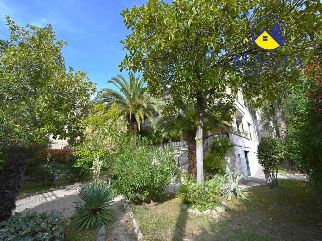 Villa a Ascoli piceno in Piazza Diaz - Foto 2