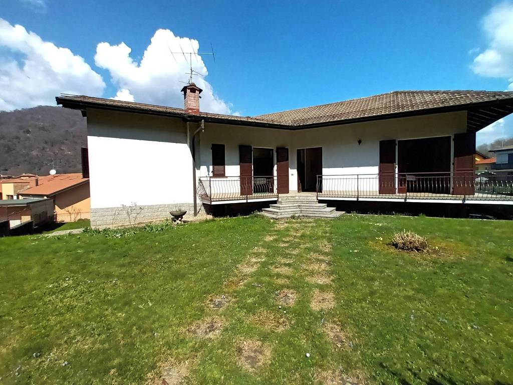 Villa a Induno olona in Via Brughiera, 45 - Foto 4