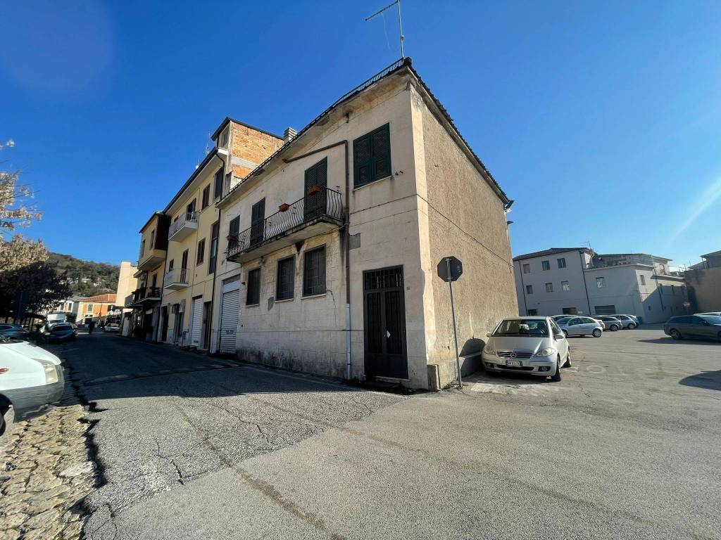 Casa indipendente a Isola del liri in Lungoliri Trito, 16 - Foto 2