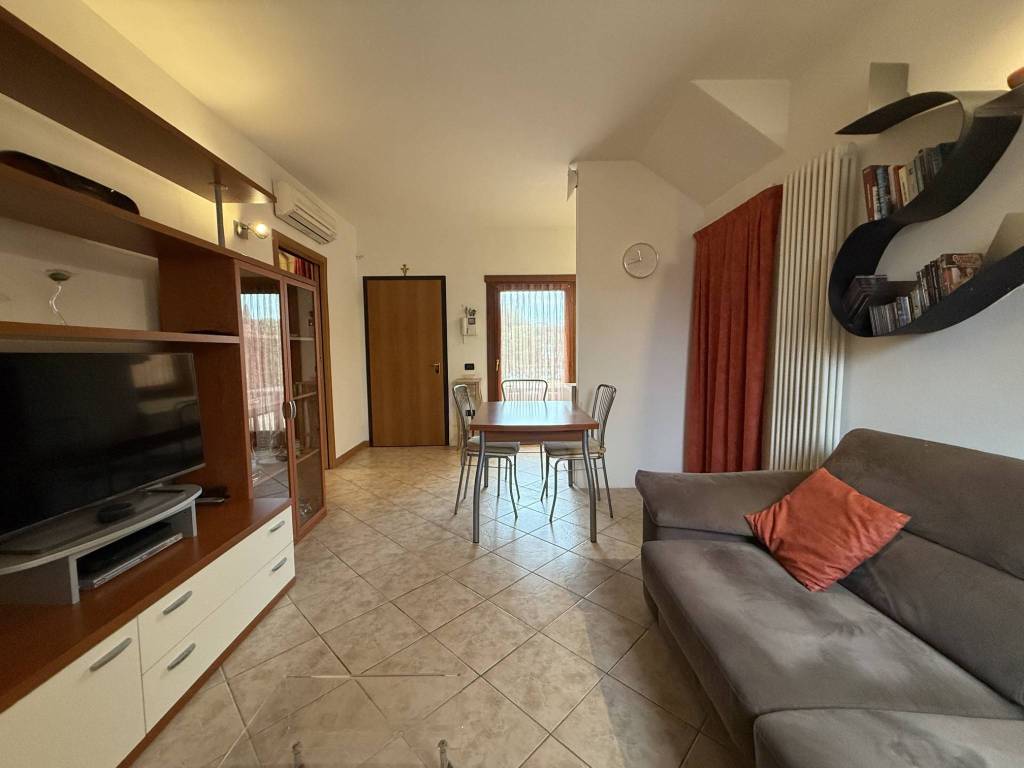 Appartamento a Montecchio maggiore in Stradella dei Grisi - Foto 5