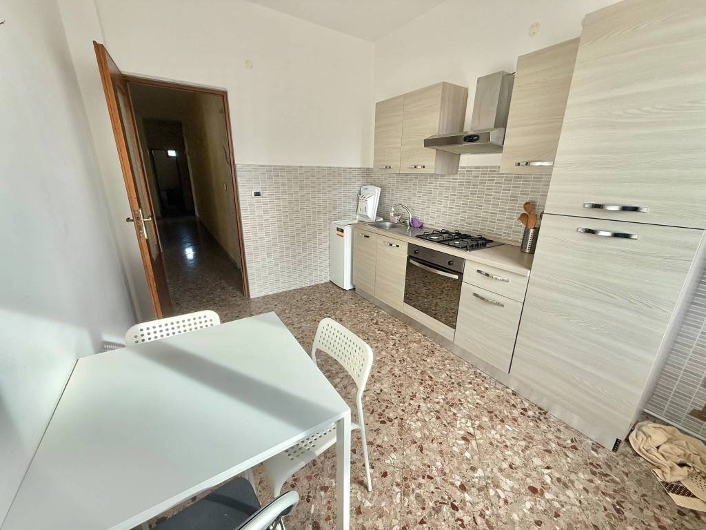 Appartamento a Valenzano in Strada Comunale Vecchia Canneto, 7 - Foto 5