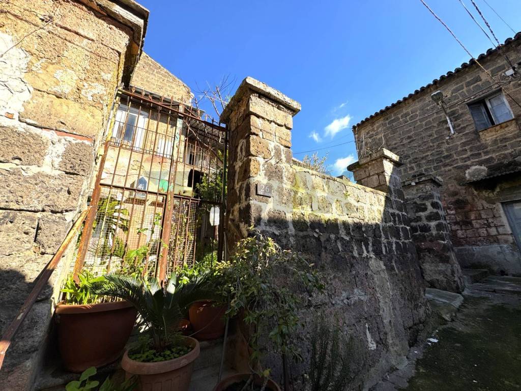 Casa indipendente a Caserta in Vicolo Vincenzo Madonna, 8 - Foto 4
