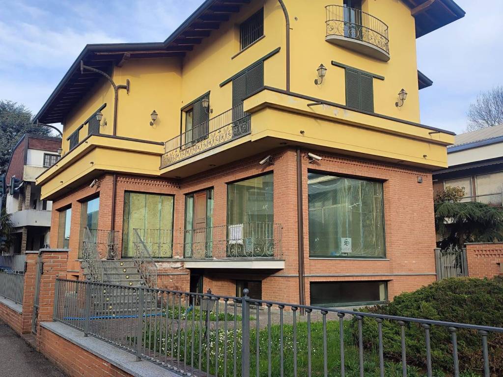 Appartamento a Cabiate in Viale Brianza - Foto 3