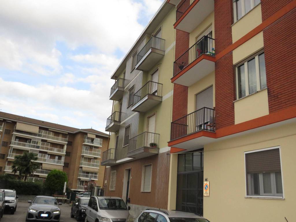 Appartamento a Nichelino in Via Po, 40 - Foto 2