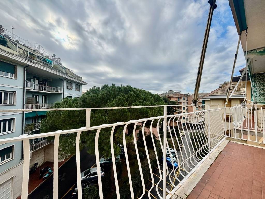 Appartamento a Genova in Via Riese, 20 - Foto 2