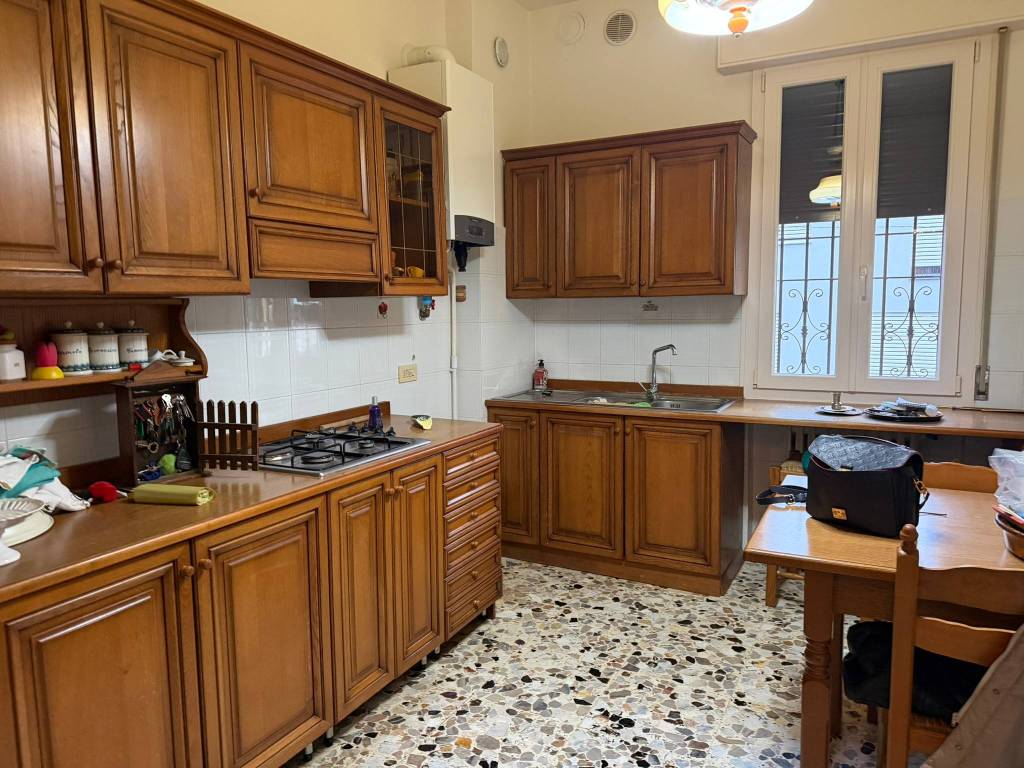 Appartamento a Reggio emilia in Via Vittorio Alfieri - Foto 3