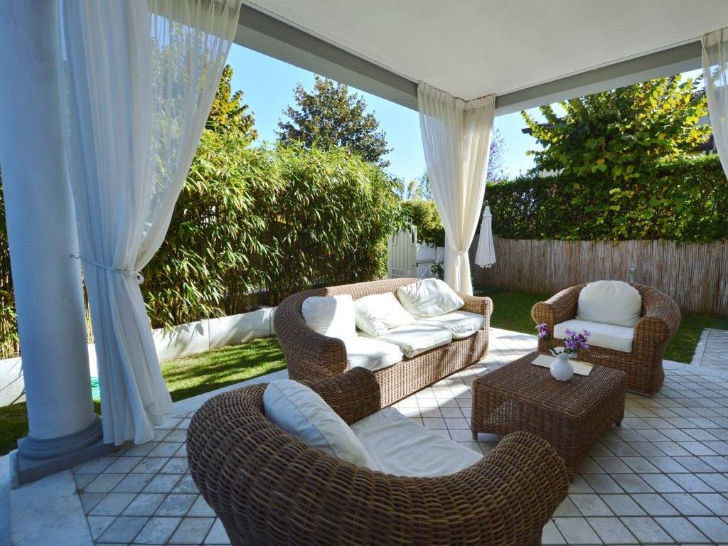 Villa a Forte dei marmi in Via Giuseppe Viner - Foto 3